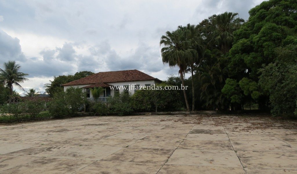 Fazenda em Valença – RJ – 1112 hectares Fazenda em Valença – RJ – 1112 hectares