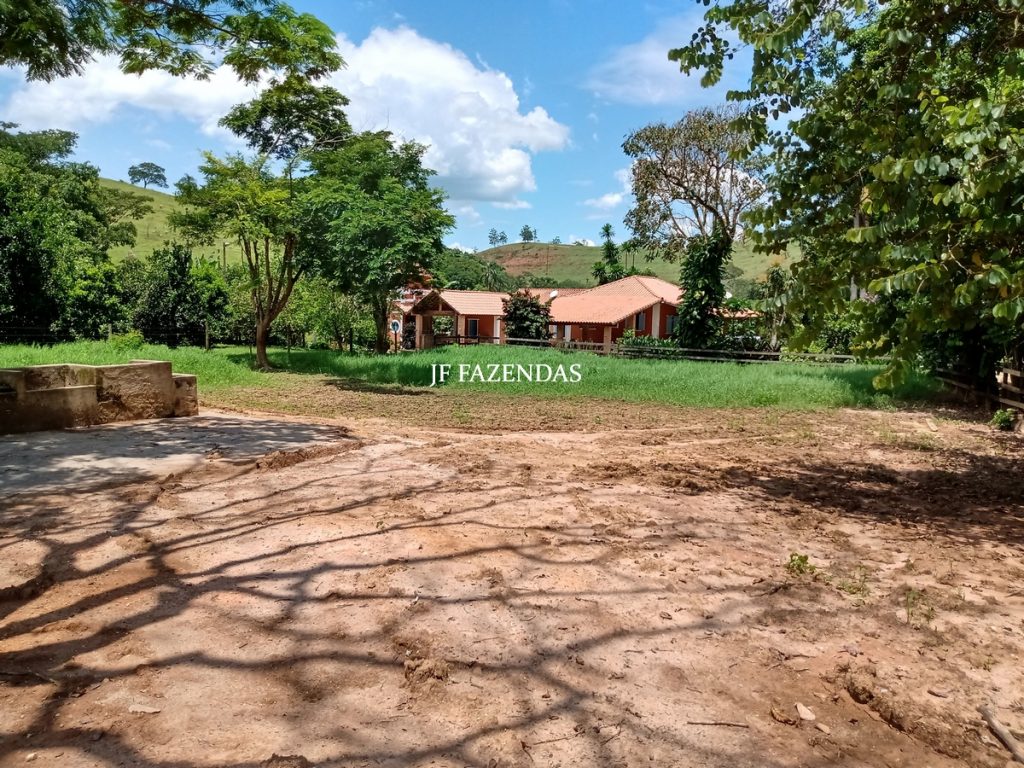 Fazenda produtora de leite – 315,5078 hectares – Guarani – MG Fazenda produtora de leite – 315,5078 hectares – Guarani – MG