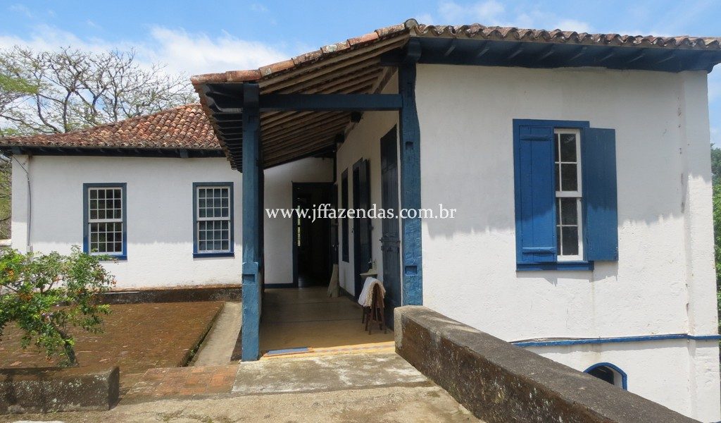 Fazenda Centenária – 255 hectares – Belmiro Braga – MG Fazenda Centenária – 255 hectares – Belmiro Braga – MG