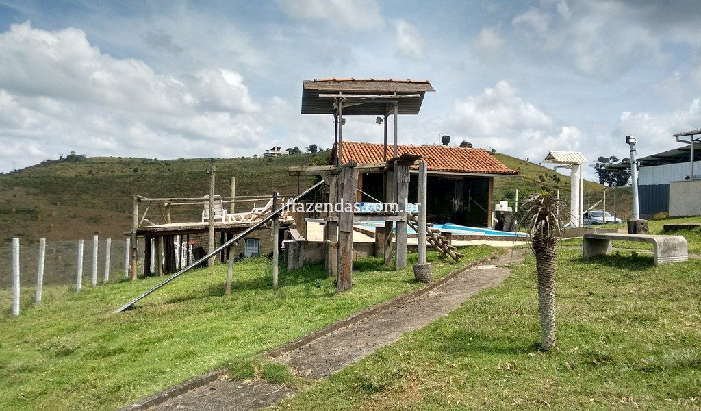 Granja – Juiz de Fora-MG – 1 hectare Granja – Juiz de Fora-MG – 1 hectare