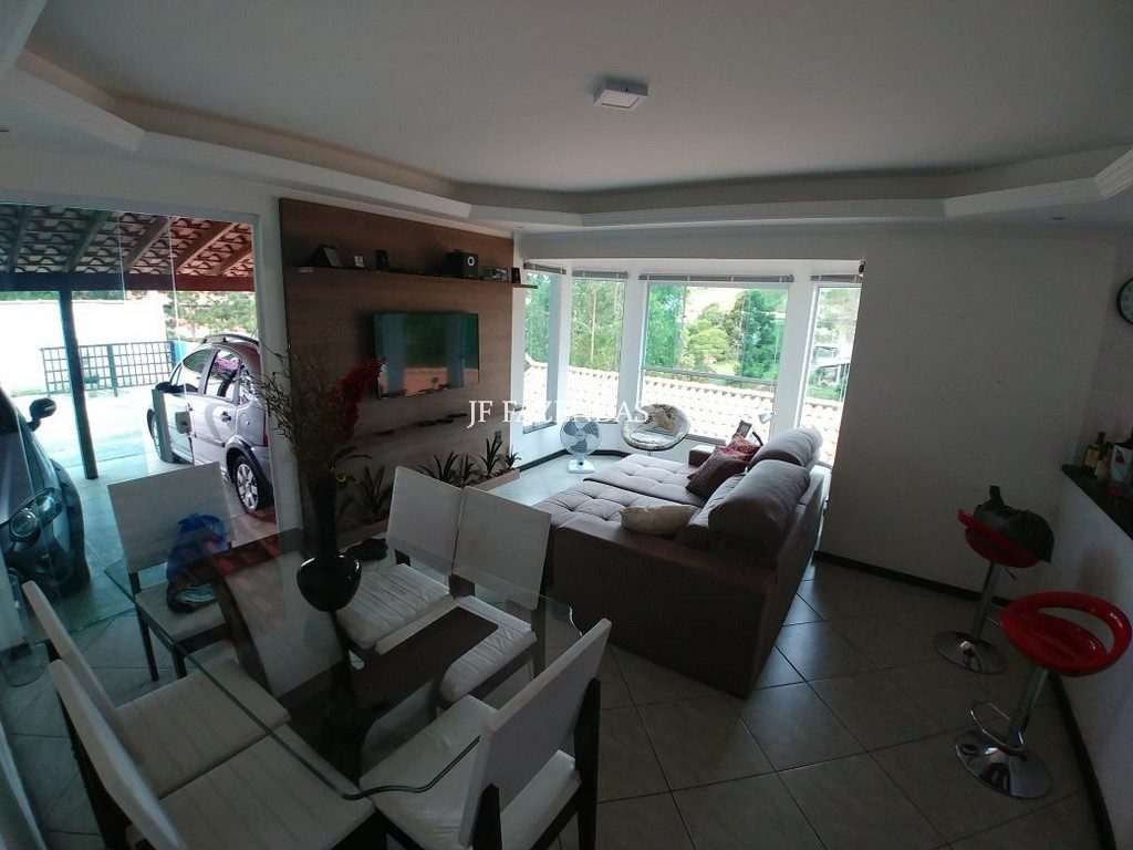 Granja em condomínio fechado – Juiz de Fora – MG – 1187 m² Granja em condomínio fechado – Juiz de Fora – MG – 1187 m²