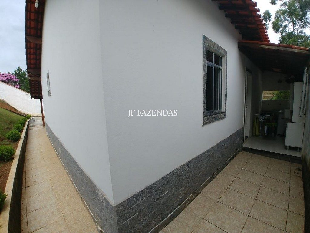 Granja em condomínio fechado – Juiz de Fora – MG – 1187 m² Granja em condomínio fechado – Juiz de Fora – MG – 1187 m²