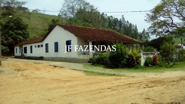 Fazenda em Estrela Dalva – MG – 1321,32 hectares Fazenda em Estrela Dalva – MG – 1321,32 hectares