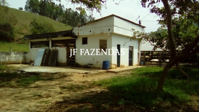Fazenda em Estrela Dalva – MG – 1321,32 hectares Fazenda em Estrela Dalva – MG – 1321,32 hectares