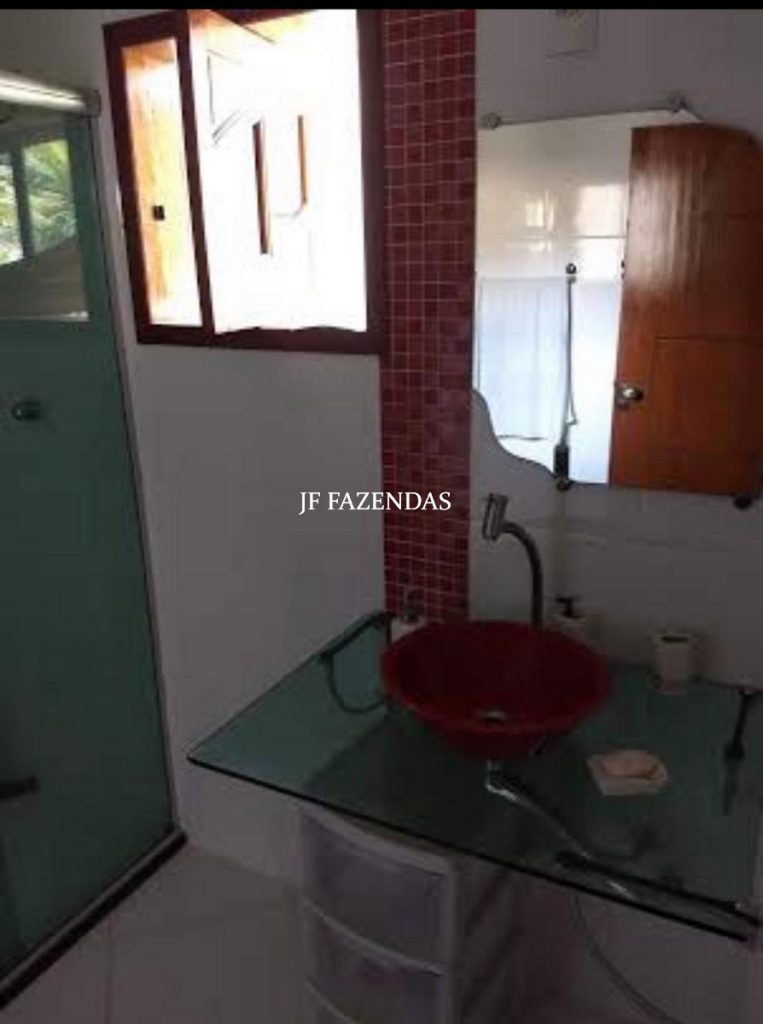 Granja em Juiz de Fora – MG – 1900 m² Granja em Juiz de Fora – MG – 1900 m²