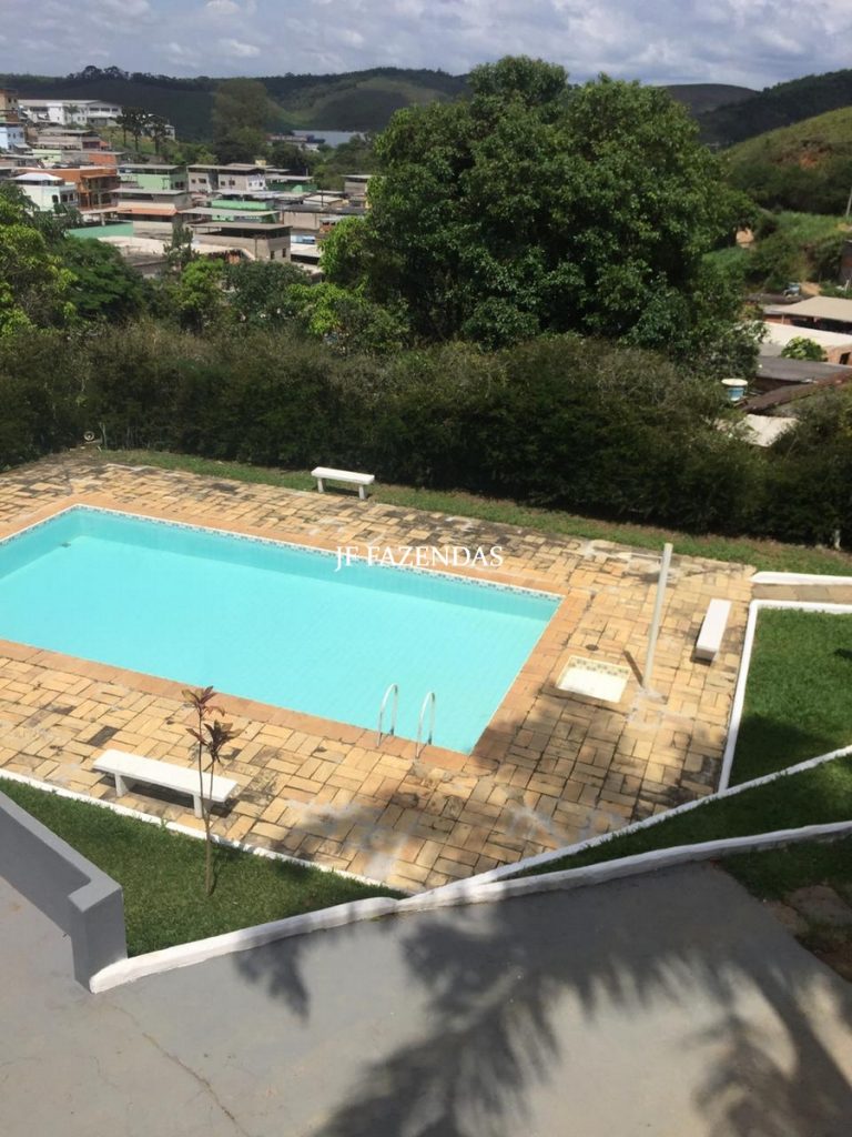 Granja em Juiz de Fora-MG – 4.000m² Granja em Juiz de Fora-MG – 4.000m²