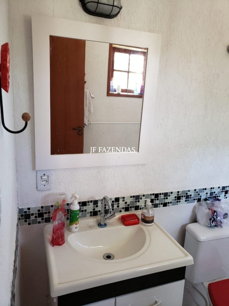 Granja em Juiz de Fora – MG – Bairro Grama – 1,6 hectares Granja em Juiz de Fora – MG – Bairro Grama – 1,6 hectares
