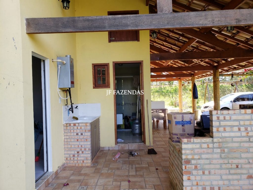 Granja em Juiz de Fora – MG – Bairro Grama – 1,6 hectares Granja em Juiz de Fora – MG – Bairro Grama – 1,6 hectares
