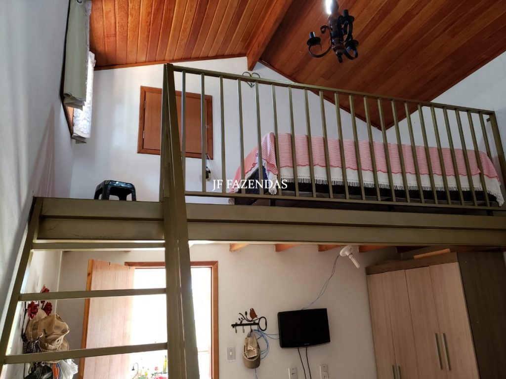 Granja em Juiz de Fora – MG – Bairro Grama – 1,6 hectares Granja em Juiz de Fora – MG – Bairro Grama – 1,6 hectares