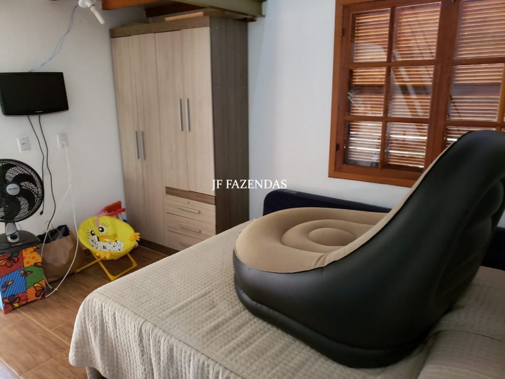 Granja em Juiz de Fora – MG – Bairro Grama – 1,6 hectares Granja em Juiz de Fora – MG – Bairro Grama – 1,6 hectares