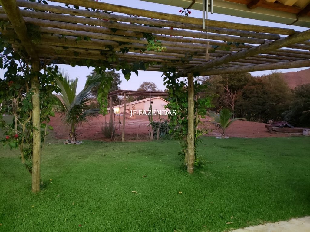 Granja em Juiz de Fora – MG – Bairro Grama – 1,6 hectares Granja em Juiz de Fora – MG – Bairro Grama – 1,6 hectares