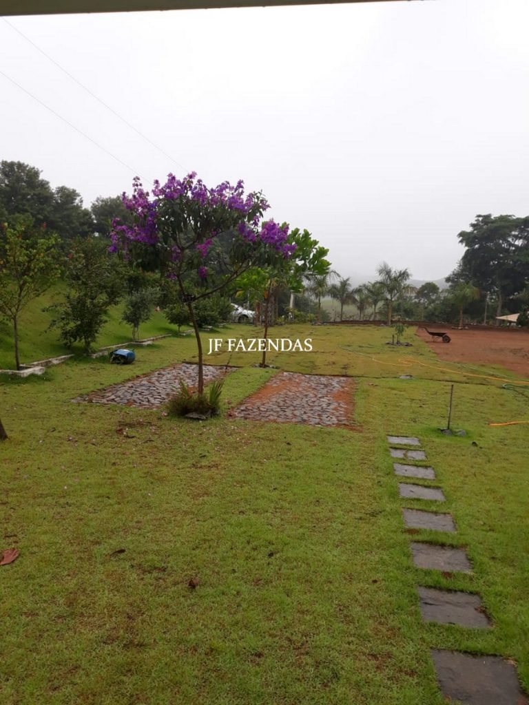 Granja em Juiz de Fora – MG – Bairro Grama – 1,6 hectares Granja em Juiz de Fora – MG – Bairro Grama – 1,6 hectares