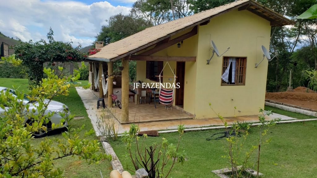 Granja em Juiz de Fora – MG – Bairro Grama – 1,6 hectares Granja em Juiz de Fora – MG – Bairro Grama – 1,6 hectares