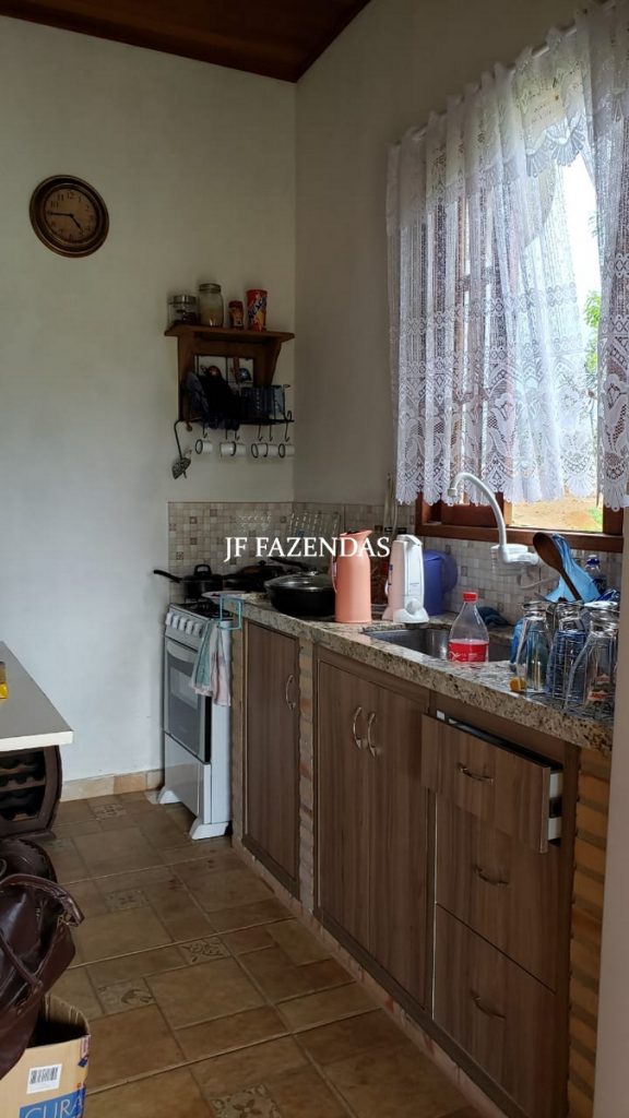 Granja em Juiz de Fora – MG – Bairro Grama – 1,6 hectares Granja em Juiz de Fora – MG – Bairro Grama – 1,6 hectares