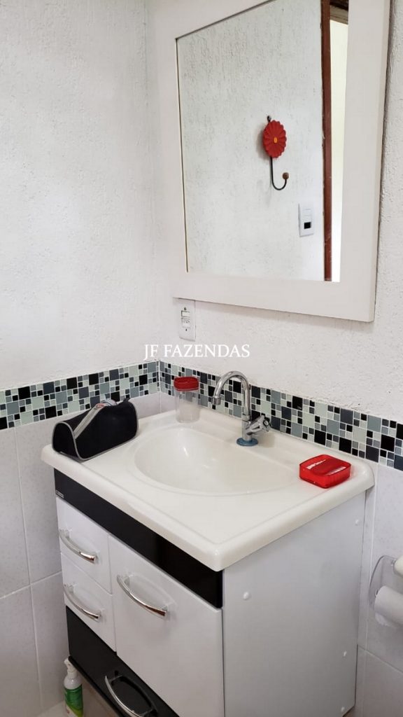 Granja em Juiz de Fora – MG – Bairro Grama – 1,6 hectares Granja em Juiz de Fora – MG – Bairro Grama – 1,6 hectares