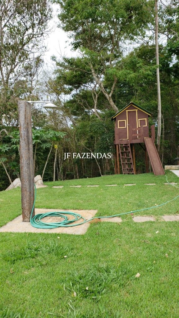 Granja em Juiz de Fora – MG – Bairro Grama – 1,6 hectares Granja em Juiz de Fora – MG – Bairro Grama – 1,6 hectares