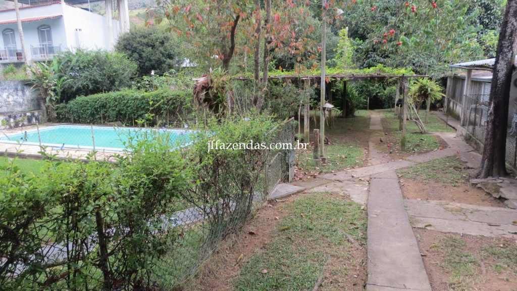 Granja em Matias Barbosa- MG – 1500 m² Granja em Matias Barbosa- MG – 1500 m²