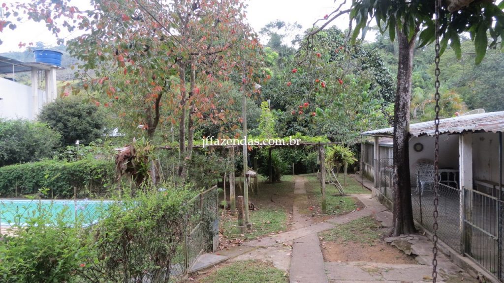 Granja em Matias Barbosa- MG – 1500 m² Granja em Matias Barbosa- MG – 1500 m²