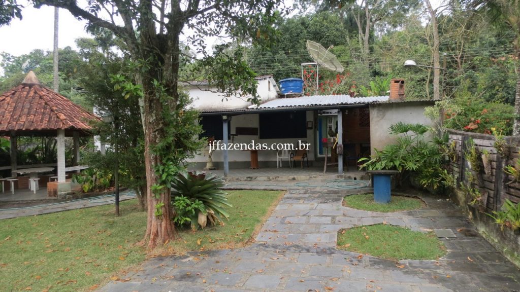 Granja em Matias Barbosa- MG – 1500 m² Granja em Matias Barbosa- MG – 1500 m²