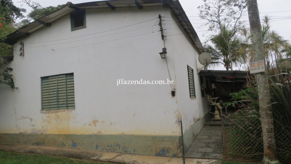 Granja em Matias Barbosa- MG – 1500 m² Granja em Matias Barbosa- MG – 1500 m²