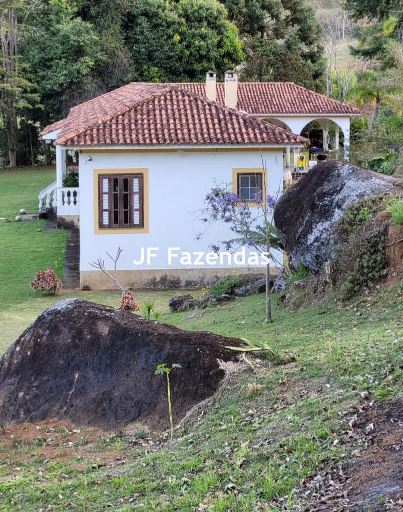 Sitio em Pequeri – MG – 66.98 hectares