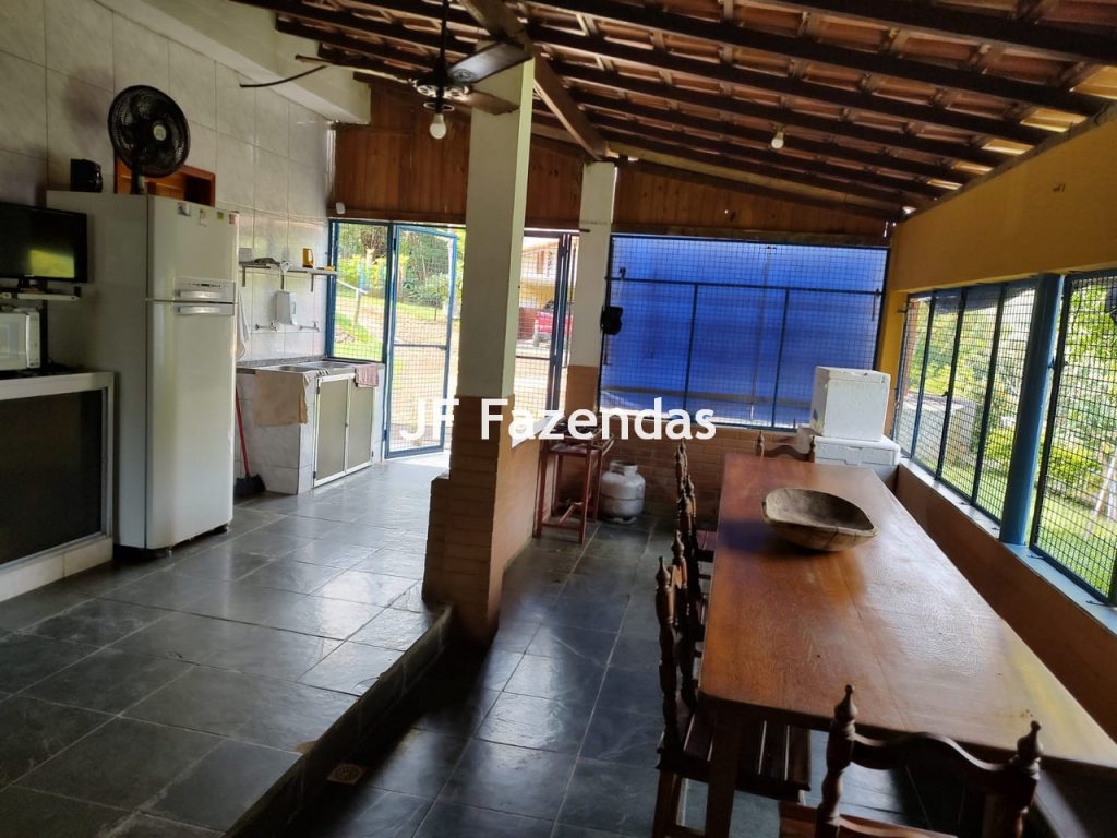 Granja em Juiz de Fora/MG 24000 m²